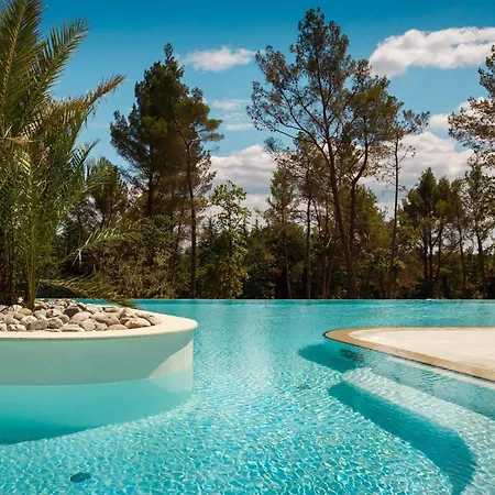 2 Bedroom Cozy Stacaravan In Vabriga 5*